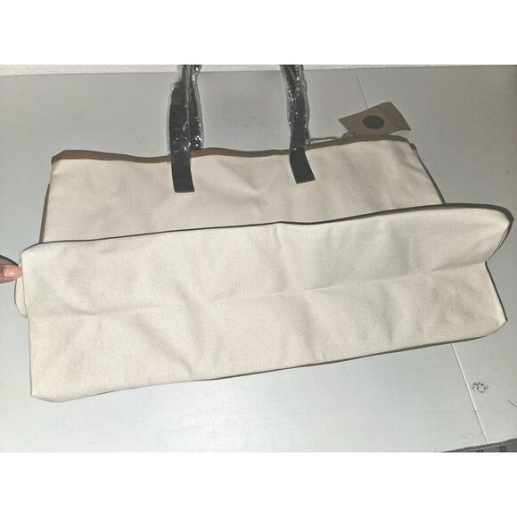 NWT! Santa Barbara Design Studio womens Beach Pool Tote Bag POOLSIDE 20x11x6 - Picture 4 of 9